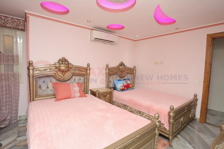 Apartment for sale 332 m Camp Chezar (directly on the sea - brand building)