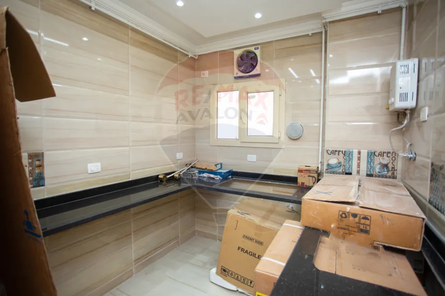 Apartment for sale 167 m Moharam Bek (Maamoun st.)