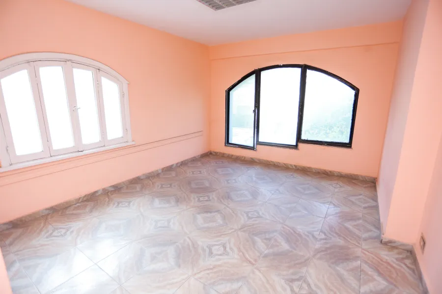 Apartment for sale 200m Sidi Gaber (Bor Saied St.)- Residential or Commercial