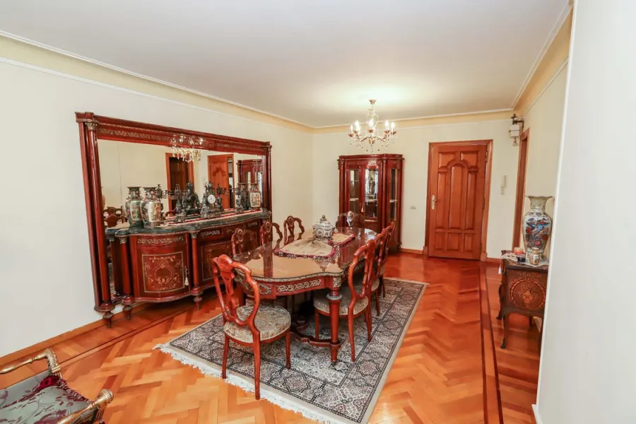 شقة للايجار مفروش 220م سابا باشا