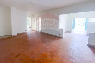 شقة للايجار 145 م جليم (ش مقبل-خطوات من البحر)