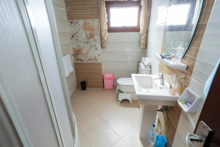 شقة مفروش للايجار 246م الشلالات