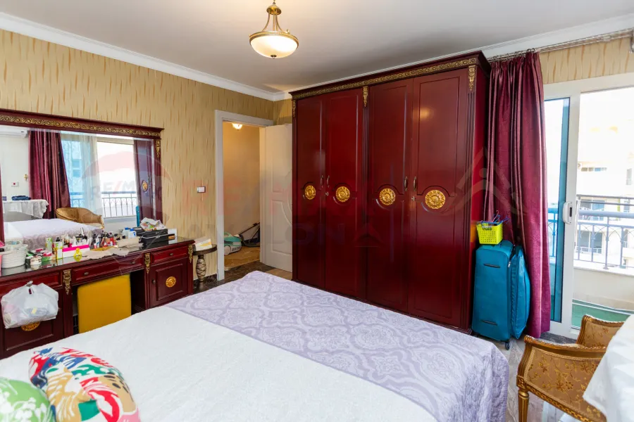 شقة للبيع 204 م سموحه (انطونيادس سيتي)