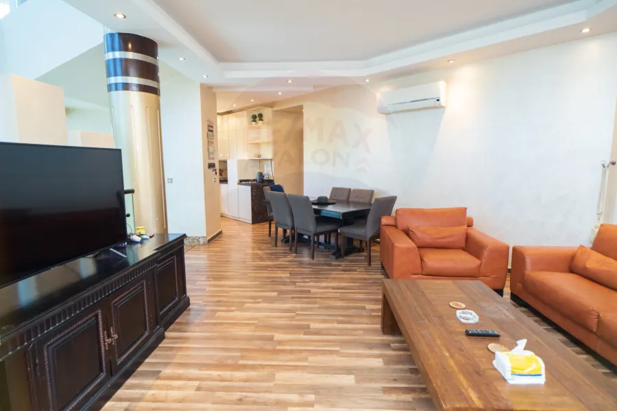 فيلا للإيجار المفروش 1,100  م كينج مريوط (متفرع من طريق الكافوري)