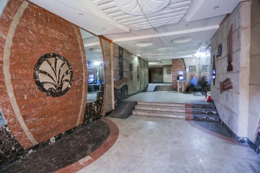 شقة للبيع 195 م كفرعبدة (ش امير البحار)