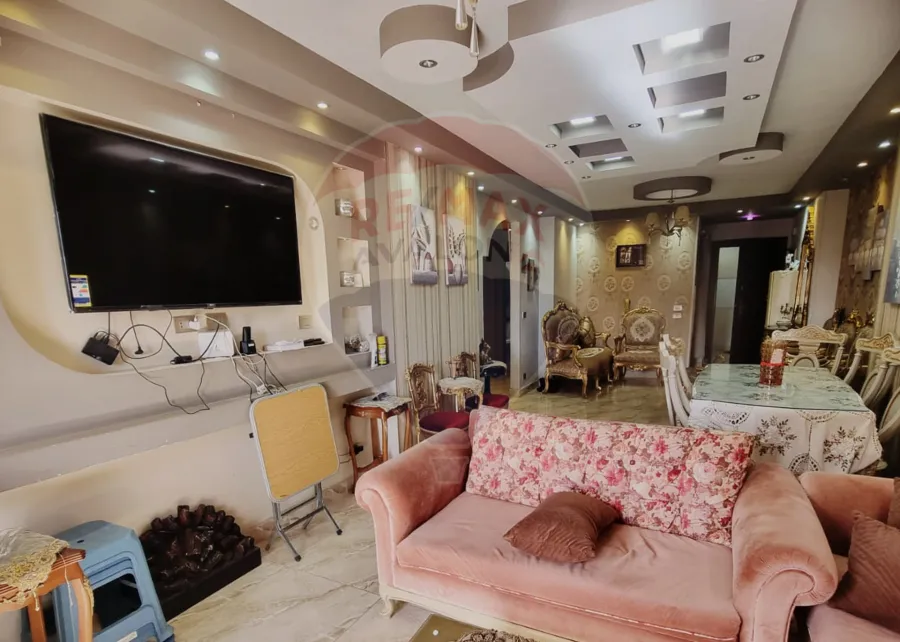 شقة للبيع 130 م سموحة (كومباوند برستيج بجوار نادى الاتحاد)