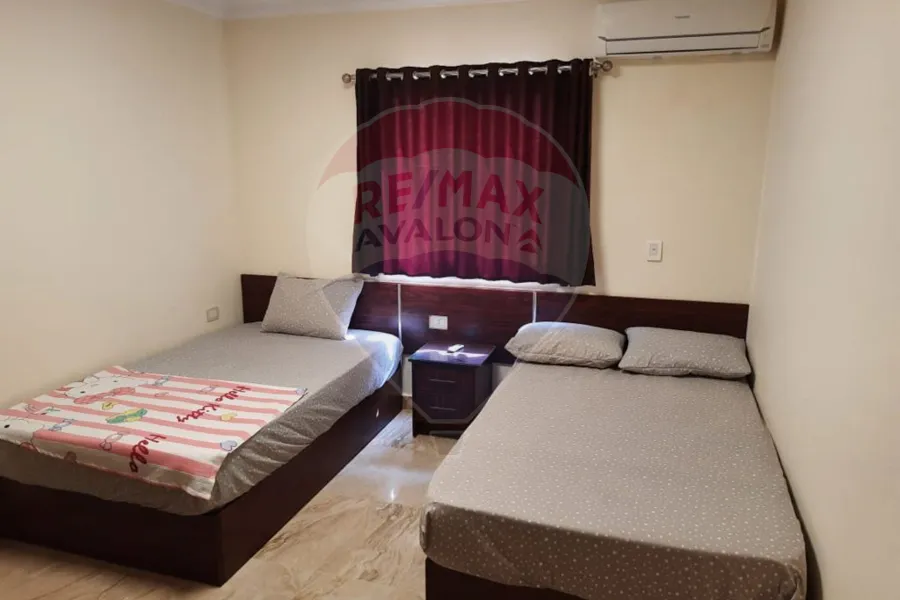 Townhouse villa for sale (Estella Heights) 245 m