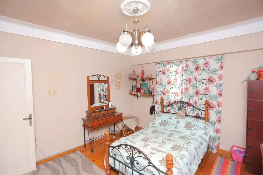 شقة للبيع 160م صافى رشدي ( ش رشدى باشا ) 