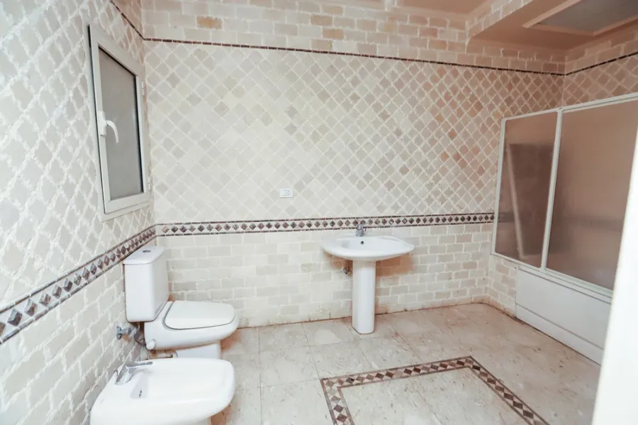 Apartment For Sale 305m Kafr Abdou (San Geiny Square - Lotus Tower )