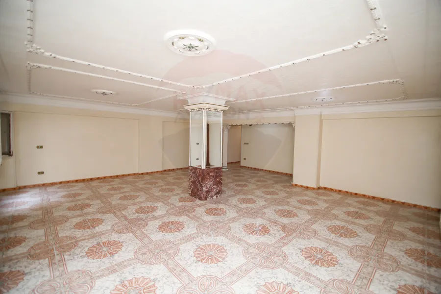 Apartment for sale 200 m Sporting (teba st)