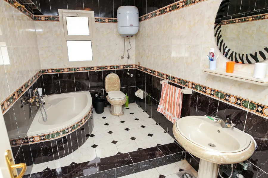 دوبلكس للبيع 500م سبورتنج - خطوات من ش أبو قير