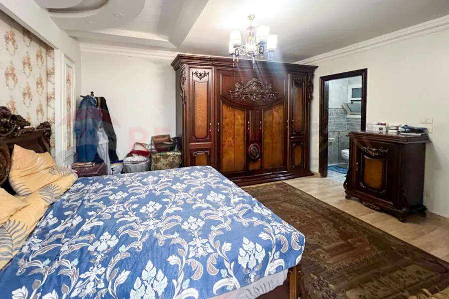 Apartment for sale 200 m Smouha (Branched from Fawzi Moaz St)