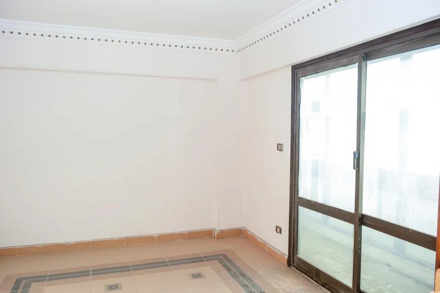 Apartment For Sale 120m Al-Agamey (El-Hanovel)