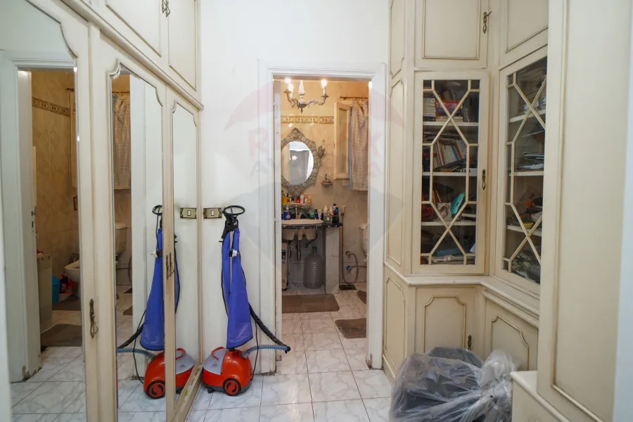 Apartment for sale 220 m Louran ( Sharawy St )
