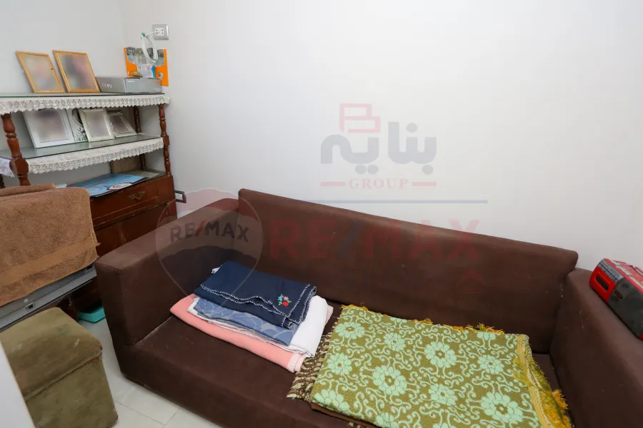 شقة للبيع 100 م سموحة (ش بهاء الدين الغتوري)