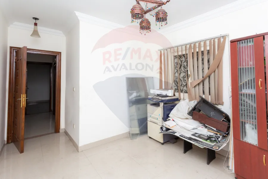 Administrative apartment for sale 163 m Camp Shizar (Main Port Said St.- Brand Building)