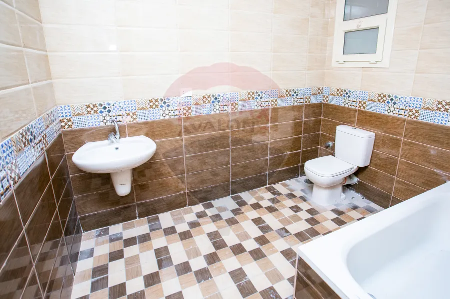 شقة للبيع 199 م سموحة أبراج الصيادلة)