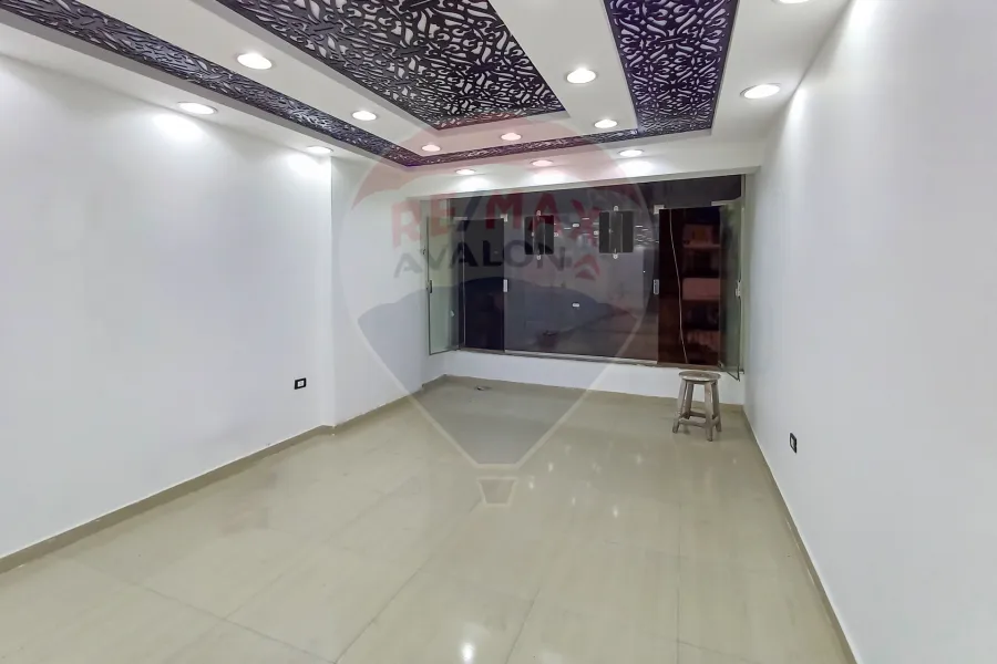 Shop for rent 62 m Victoria (Gamila Bouhraid St.)