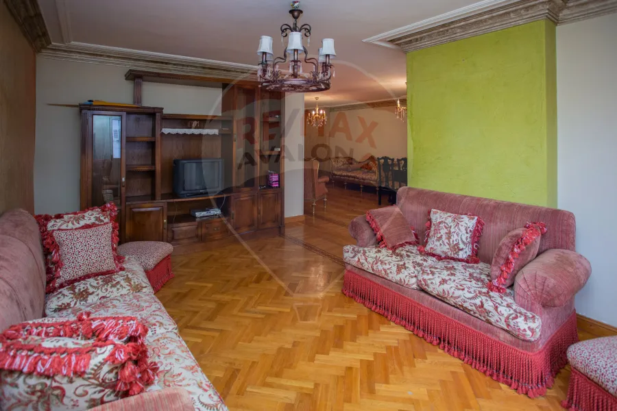 Apartment for sale 180 m Smouha (Next to Grand Plaza Hotel)