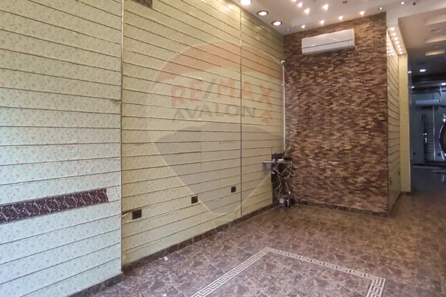 Shop for sale 100 m Janaklis (on the tram)