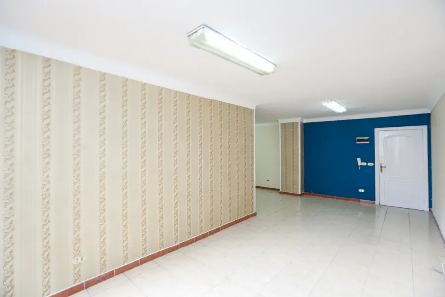 Apartment for rent 200 m Zizenia ( Abo Qir St.) - For residential or administrative