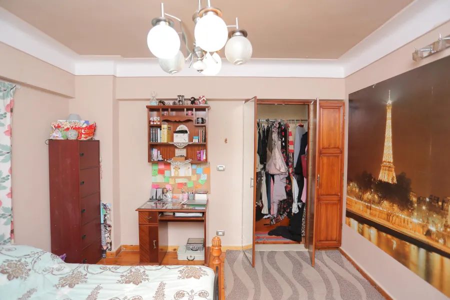 شقة للبيع 160م صافى رشدي ( ش رشدى باشا ) 