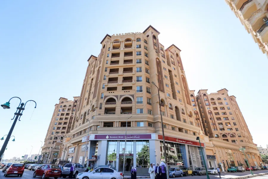 Furnitued apartment for rent 182m El-Montazah