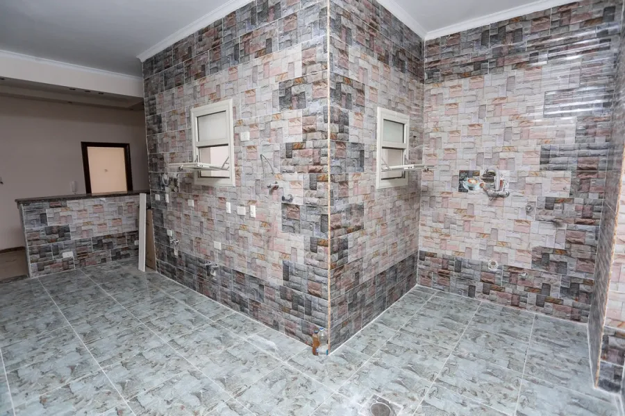 Apartment for sale 375m Victoria (Tram Station)