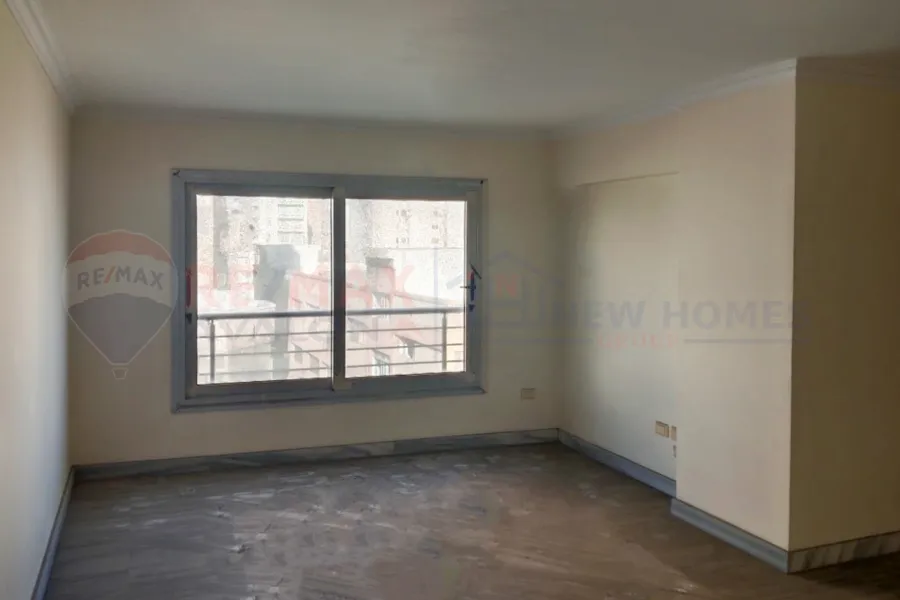 Apartment for rent 268 m Louran (El-Eqbal main st.)
