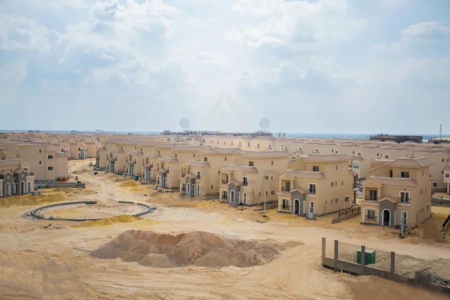 تاون هاوس ميديل للبيع 278 م (صواري)