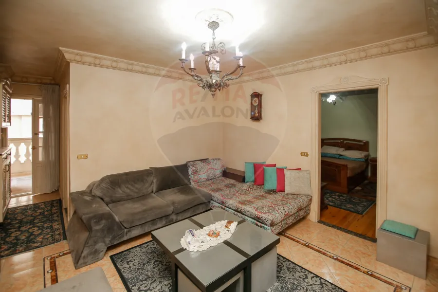 شقه للبيع 255 م سموحة (ش مصطفى كامل)