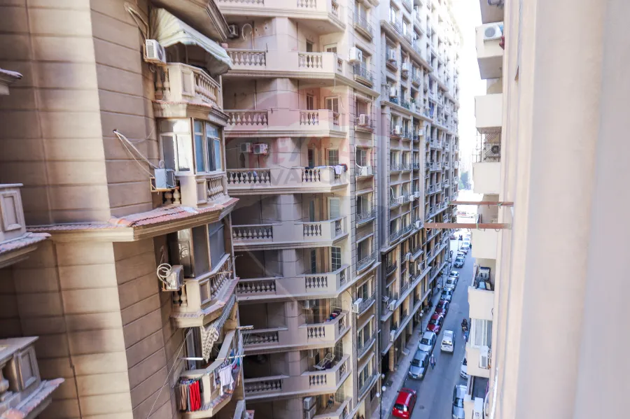 Apartment For Sale 125 m Smouha ( Next to Faros University)