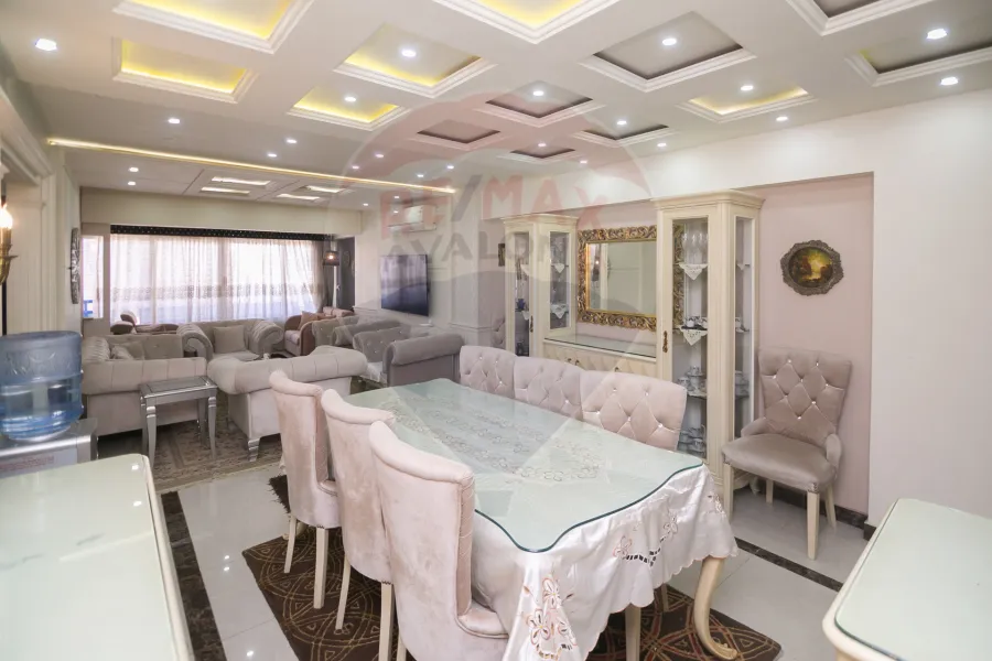 شقة للبيع 160 م المندرة (ش ادريس)