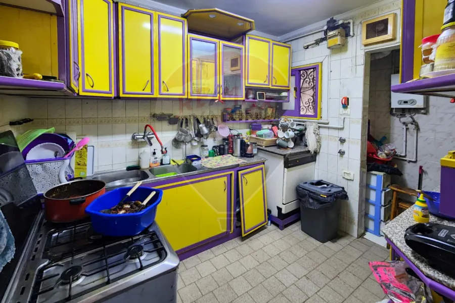 شقة للبيع 350 م سيدي جابر (رابع نمرة من البحر)