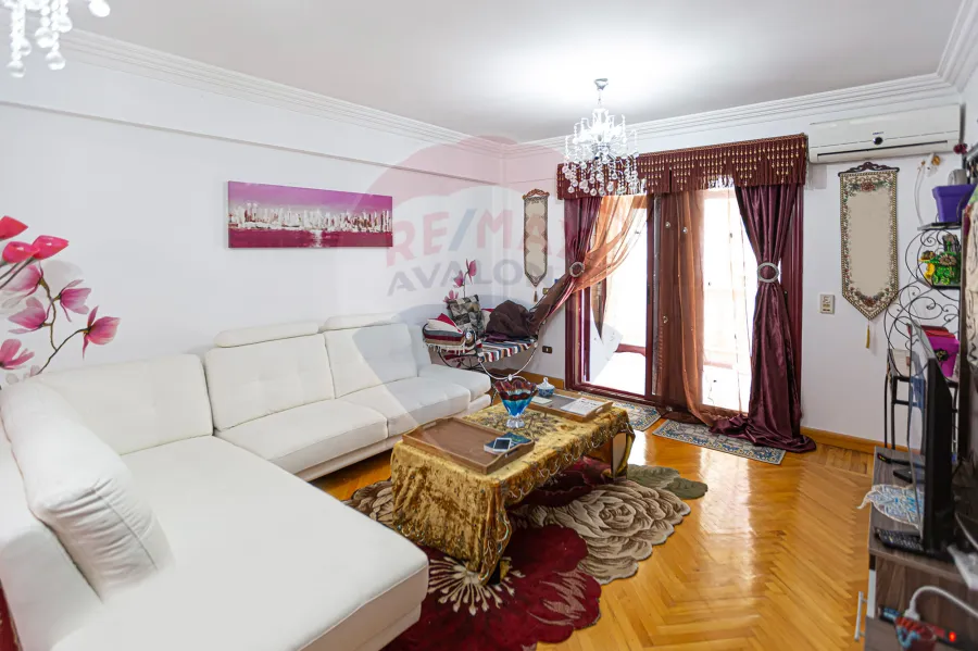 شقه للبيع 185 م لوران (ش سيرهنك )