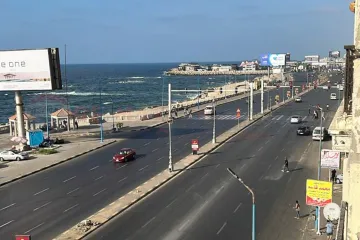 شقة للايجار المفروش 100 م  سبورتنج (علي البحر مباشرة)