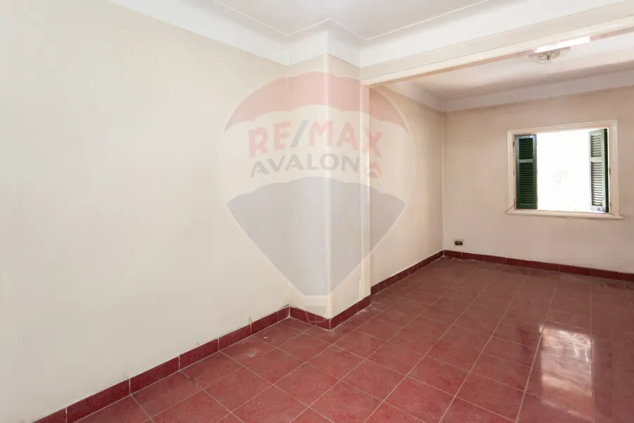 شقة للإيجار 90 م الشاطبي (ثاني نمره من البحر)