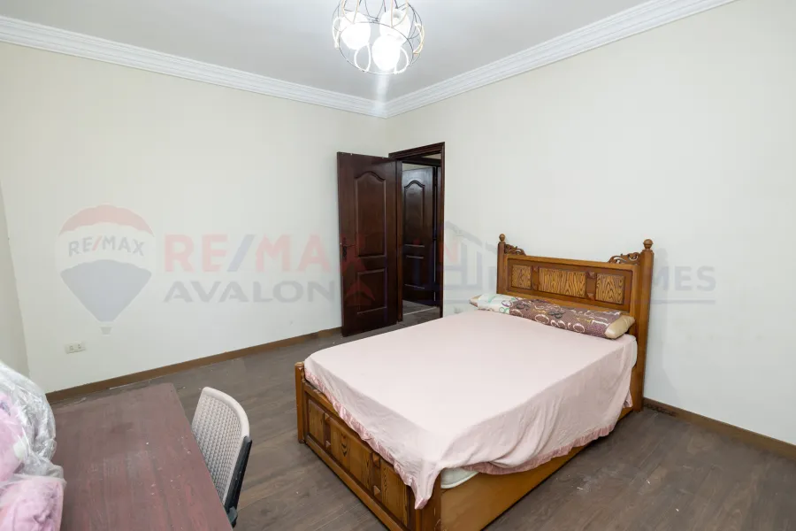 Duplex apartment for sale 320 m Sporting (Ahmed Allam Street - steps from Abu Qir Street)