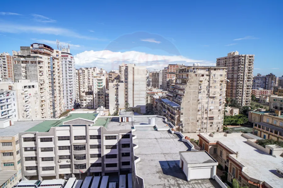 شقة للبيع 220 م لوران (ش الاقبال)