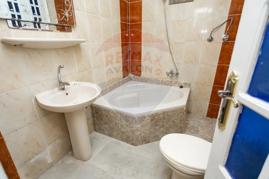 شقة للبيع 145 م ميامي (ثاني نمرة من ش العيسوي)