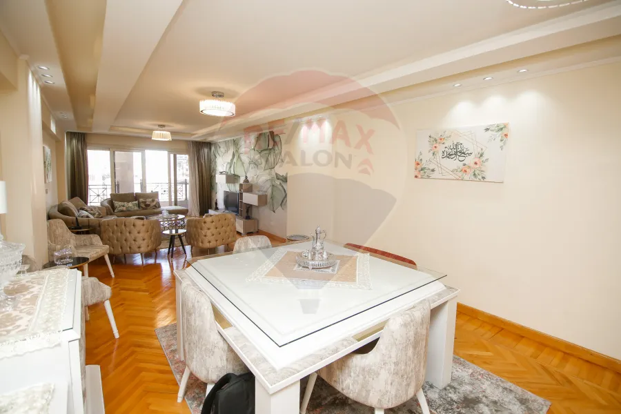 Apartment for sale 204 m Al Azarita (Chompolion St.)