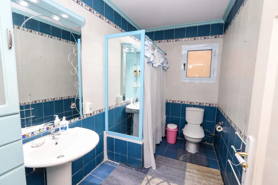 شقة للايجار مفروش 220م سابا باشا