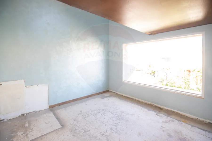 فيلا توين هاوس للبيع 419 م كينج مريوط (كومباوند اليكس ويست - فيو البحيرة)