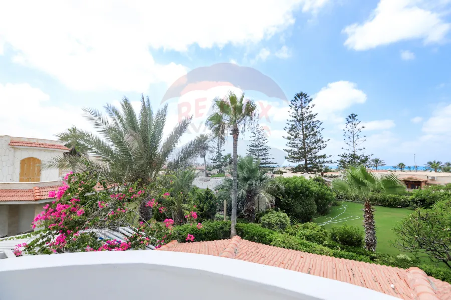 فيلا للبيع 360 م  الساحل الشمالى ( قرية سيدى كرير القوات المسلحة )