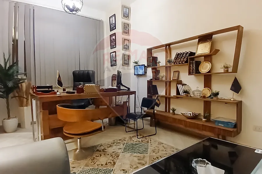 Administrative apartment for sale 120 m Glem (Mostafa Maher St.)