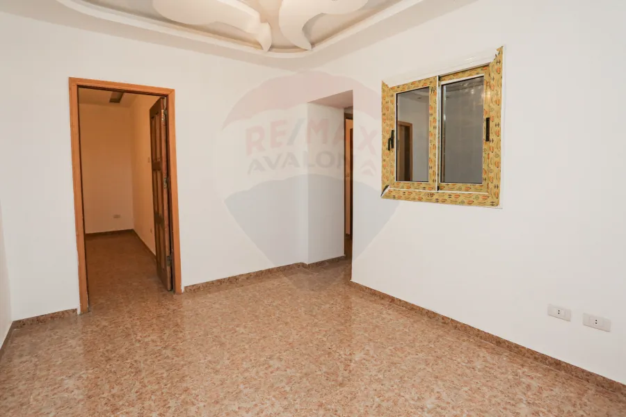 Administrative or residential apartment for rent 120 m Azarita (steps from the sea)