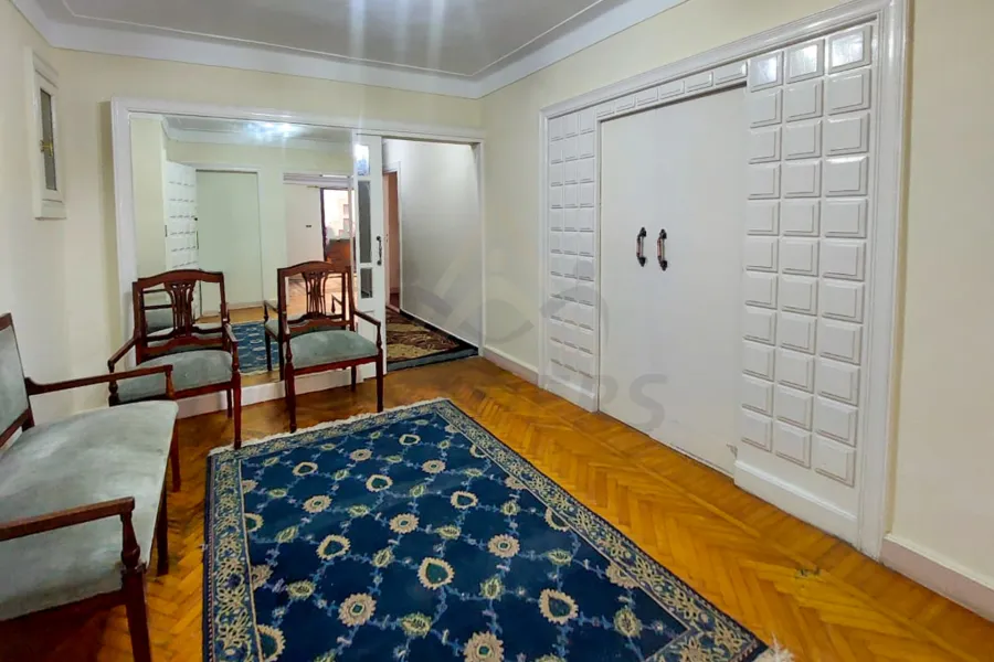 شقة للايجار المفروش 180 م كفر عبده (بالقرب من جنينه اللنبي)