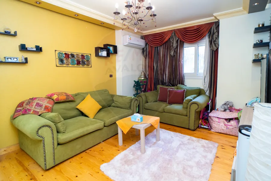 Apartment for sale 200 m Roushdy (Ibrahim Helmy St.)