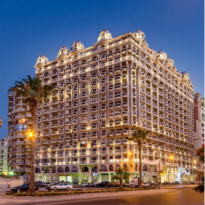 مقر إداري للإيجار 300 م سموحة ( كونتننينتال تاورز ) - إيجار أول مرة