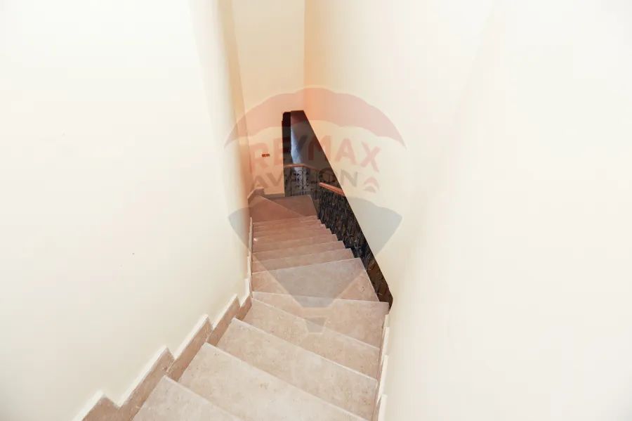 Duplex for rent 215 m Stanly ( Sec Num Branched from the sea )